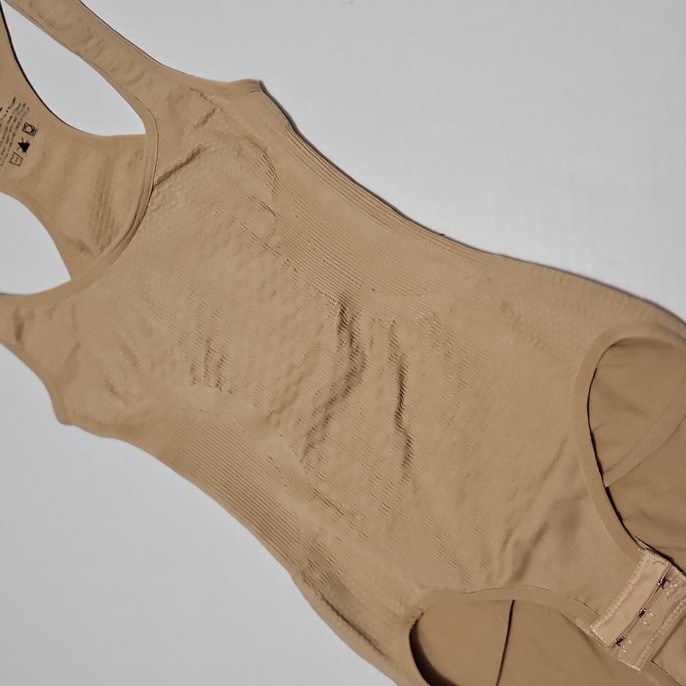 Wunder Wear Tan One Piece Body Suit Shaper Support Fit Size S/M - Picture 4 of 8